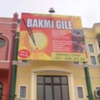 Bakmi Gila, dari Pinggir Jalan ke Apartemen Mewah